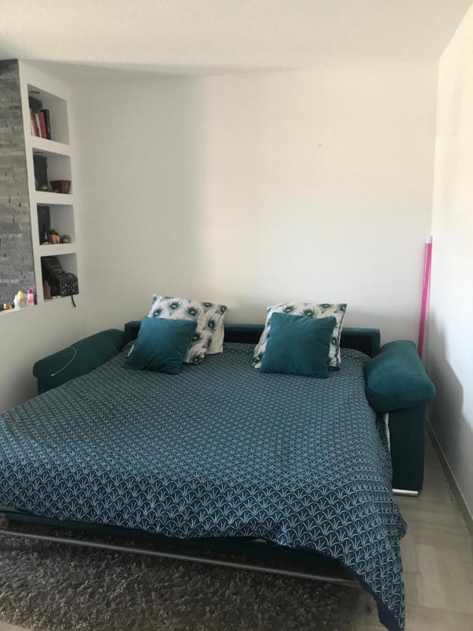 Beau Studio Dans Residence Avec Piscine Et Vue Sur La Ville - 5Min Des Plages Mandelieu Exteriér fotografie